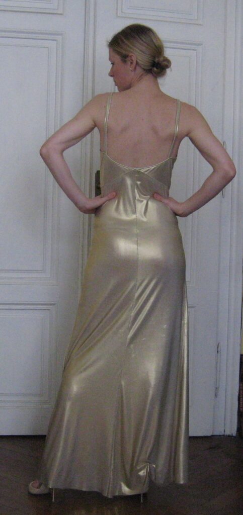 Goldenes Metallic Abendkleid
