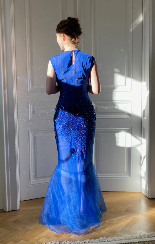 Kleid von Elisabetha Franchi im 80iger Stil geändert auf einen Meerjungfrauen-Schnitt